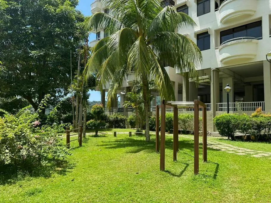 Sea View Penthouse Comfy Home At Batu Feringgi